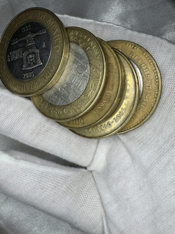 Set de Moneda $100 Pesos conmemorativa año 2005 Calavera Quijotezca, Reforma Monetaria, Natalicio de Benito Juárez, 470 aniversarios casa de la moneda, XLLL Aniversario Banco de México - Image 3