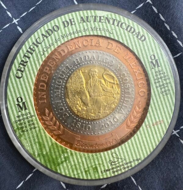 Medalla Trimetálica del Bicentenario de la Independencia, con certificado de autenticidad 200 años de México 2010