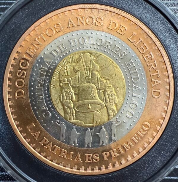 Medalla Trimetálica del Bicentenario de la Independencia, con certificado de autenticidad 200 años de México 2010 - Image 4
