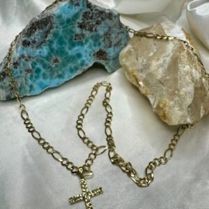 Cadena de Oro 10k 60cm x 4mm con dije cruz motivo religioso 3x1 tejido fígaro 9.4gr