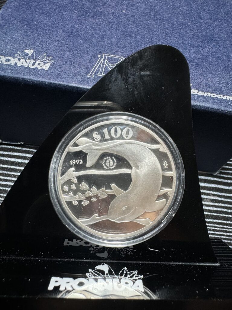 Inicio TodoPrecio.com 10 1 Onza Proof Vaquita Marina 1993 México en Pedestal y Caja