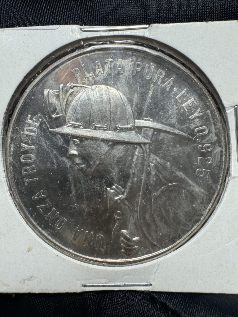 Inicio TodoPrecio.com 57 Onza del minero Troy de plata Pura ley 0.925 1959 Asociación de Ingenieros de minas metalúrgicas y geólogos de México tercera convención Monterrey N. L. MCMLIX