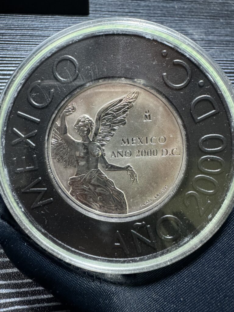 Inicio TodoPrecio.com 52 1 Onza Plata .925 México Año 2000 D. C. Milenio con certificado Mo.