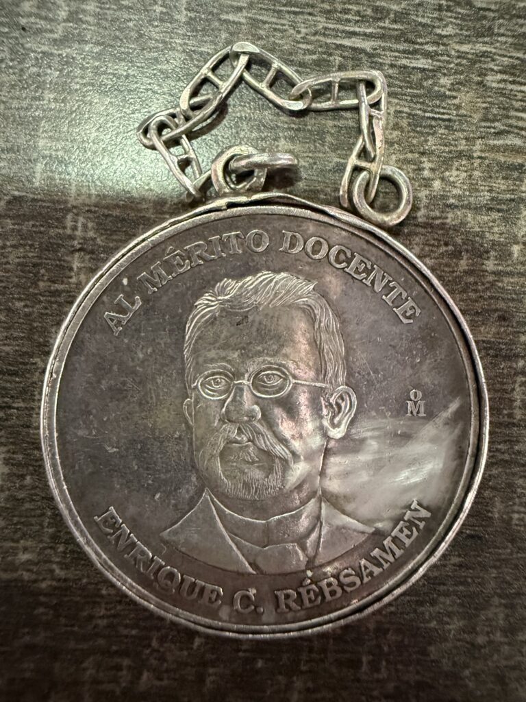 Inicio TodoPrecio.com 3 Medalla Onza Al Mérito Docente Mo Enrique C. Rébsamen Gobierno del Estado de Veracruz Plata 0.925
