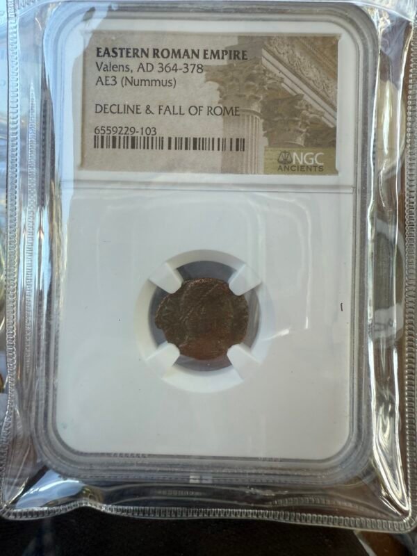 Moneda del Imperio Romano Certificado Auténtico NGC Lado Oriental, Declive y caída de Roma  Año 364 AC