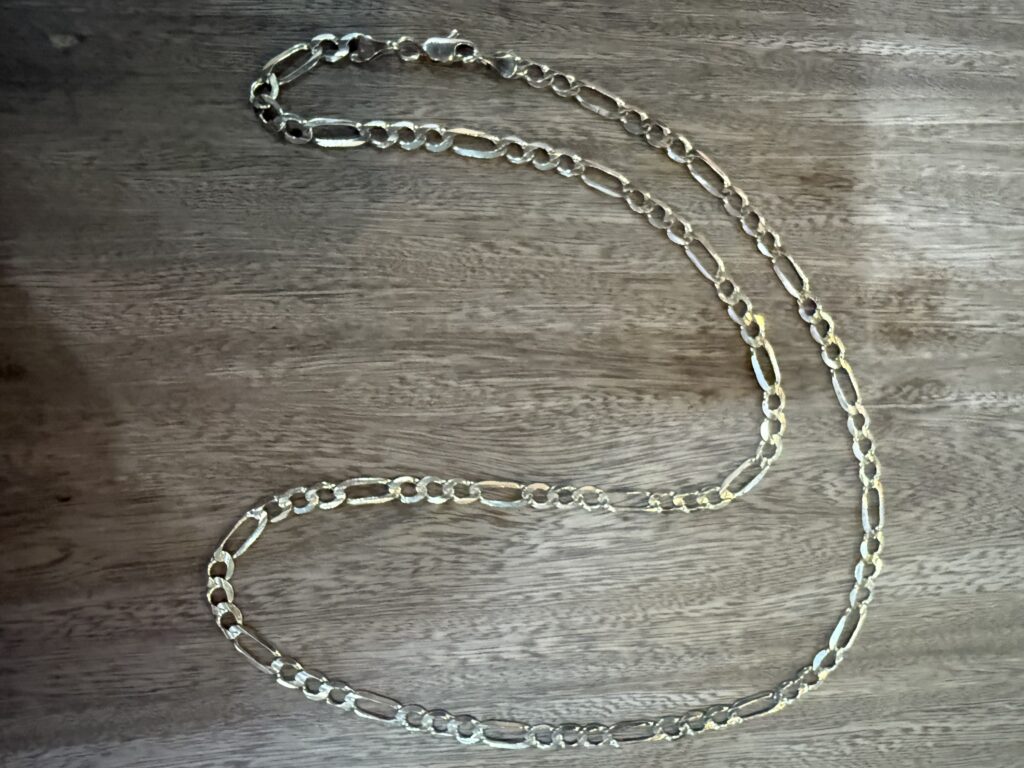 Inicio TodoPrecio.com 41 Cadena de oro 60cm 14g 10k 3x1 Fígaro golpes adiamantada