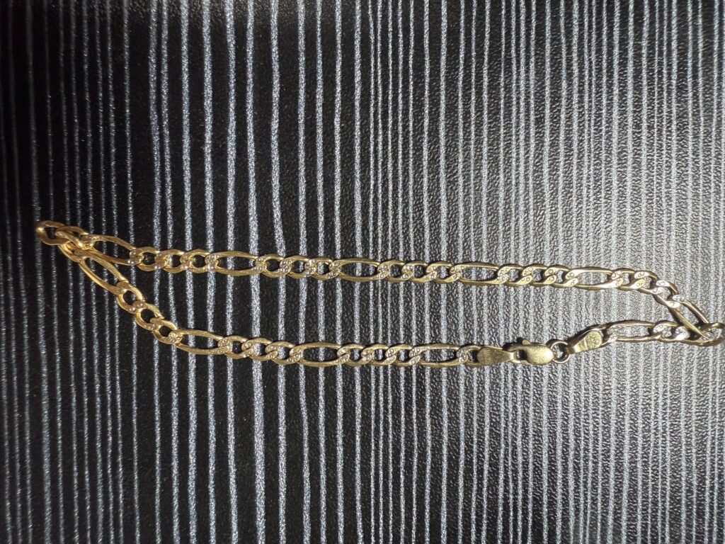 Inicio TodoPrecio.com 34 Pulsera de oro 14K 2gr 3x1 fígaro
