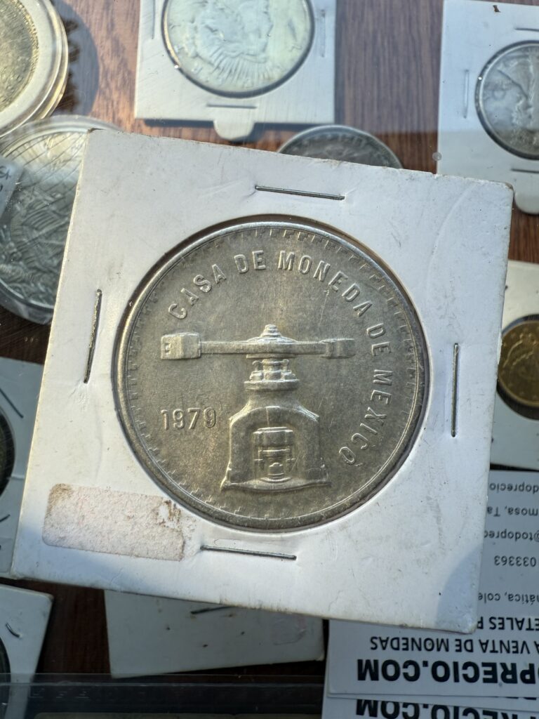 Inicio TodoPrecio.com 42 Onza Troy de Plata Pura 1979 33.62g Ley 0.925 Prensa Troquel