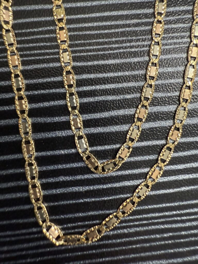 Inicio TodoPrecio.com 51 Cadena de Oro 14K Valentino 46cm 4.2gr