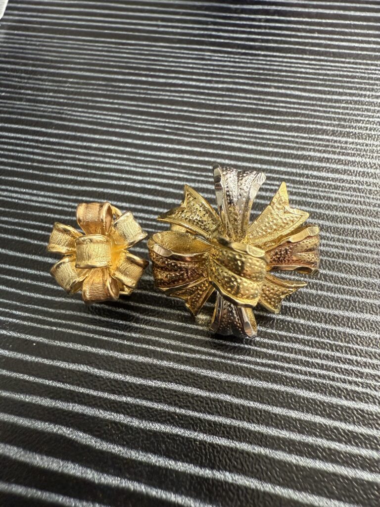 Inicio TodoPrecio.com 37 Aretes de Oro 14K Moños Dispar