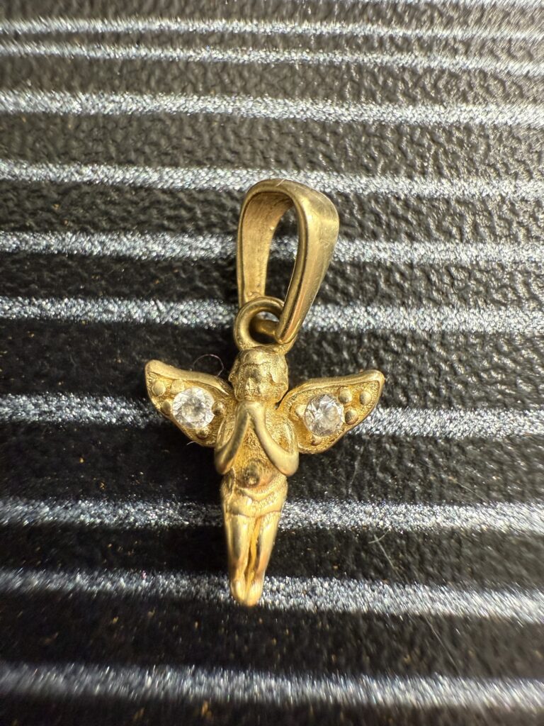 Inicio TodoPrecio.com 36 Dije de Oro 10K Angel de la Guarda