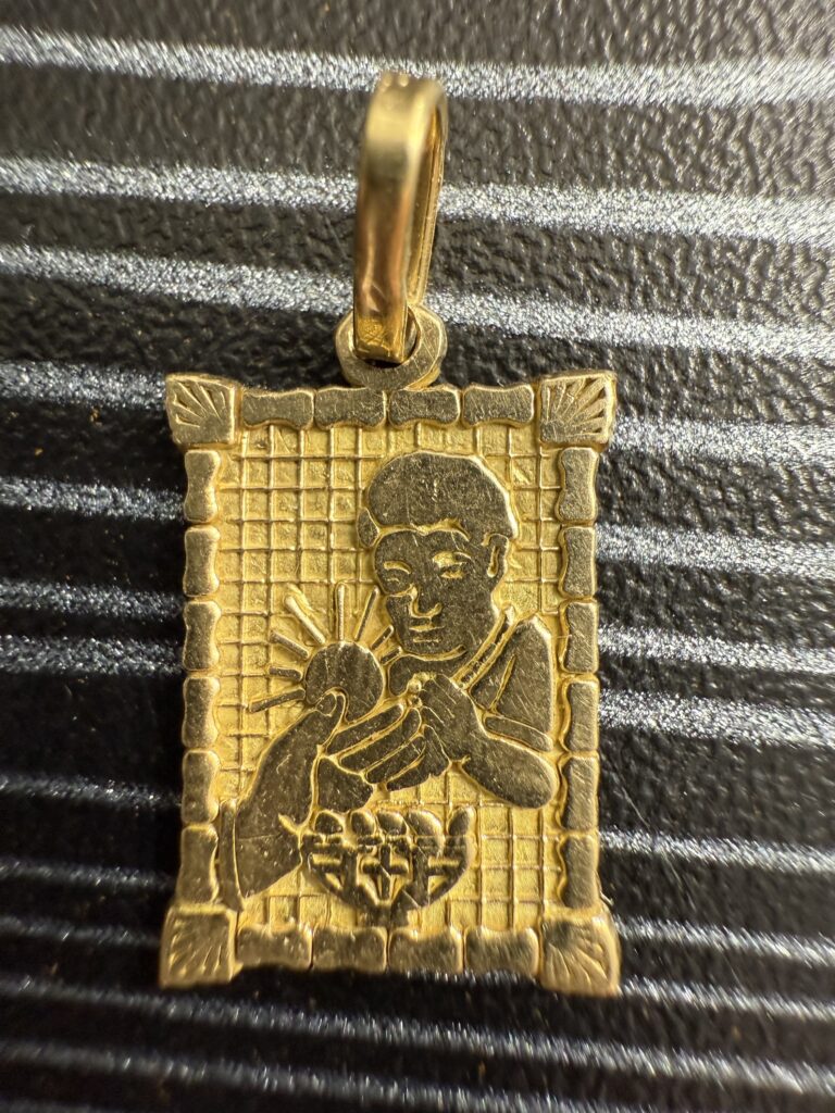 Inicio TodoPrecio.com 35 Dije de Oro 14k Primera Comunión Motivo Religioso