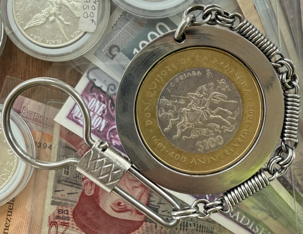 Inicio TodoPrecio.com 13 Llavero Acero Inoxidable con Moneda del Quijote 2005 Mo.
