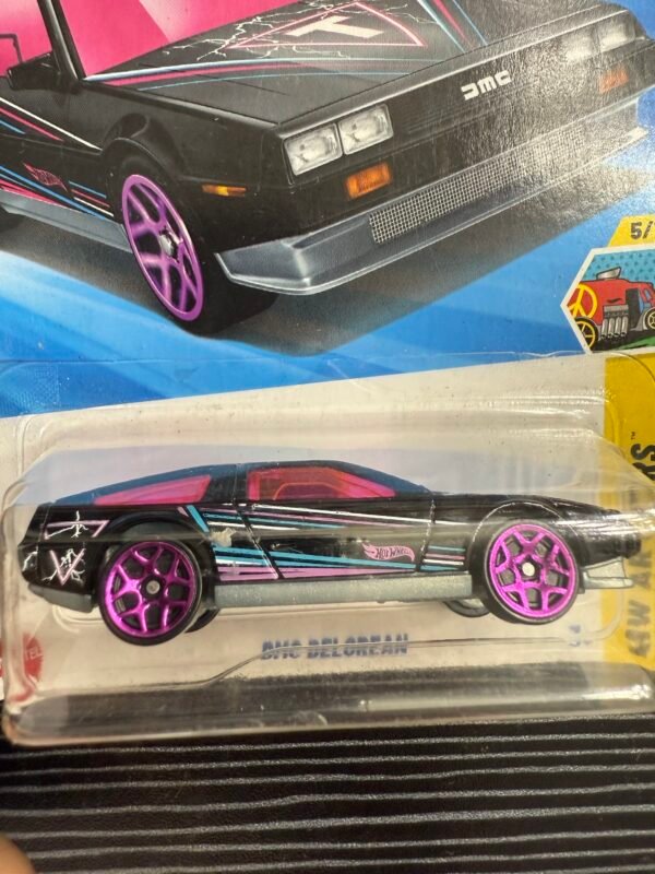 Carrito HotWheels DMC DeLorean HW ART CARS - Image 3