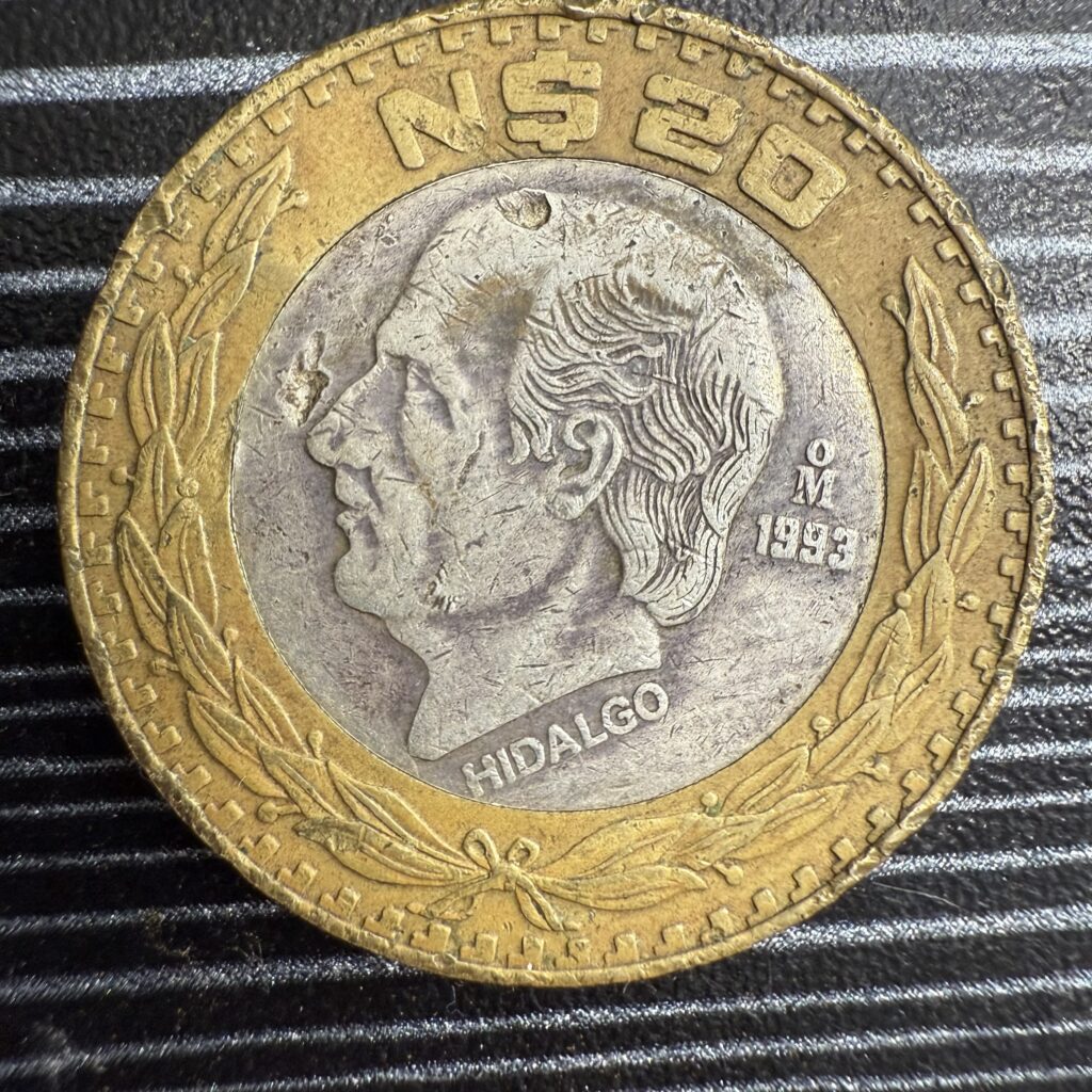 Inicio TodoPrecio.com 59 20 Nuevos Pesos 1993 Hidalgo Plata .925 – Moneda Conmemorativa de Colección