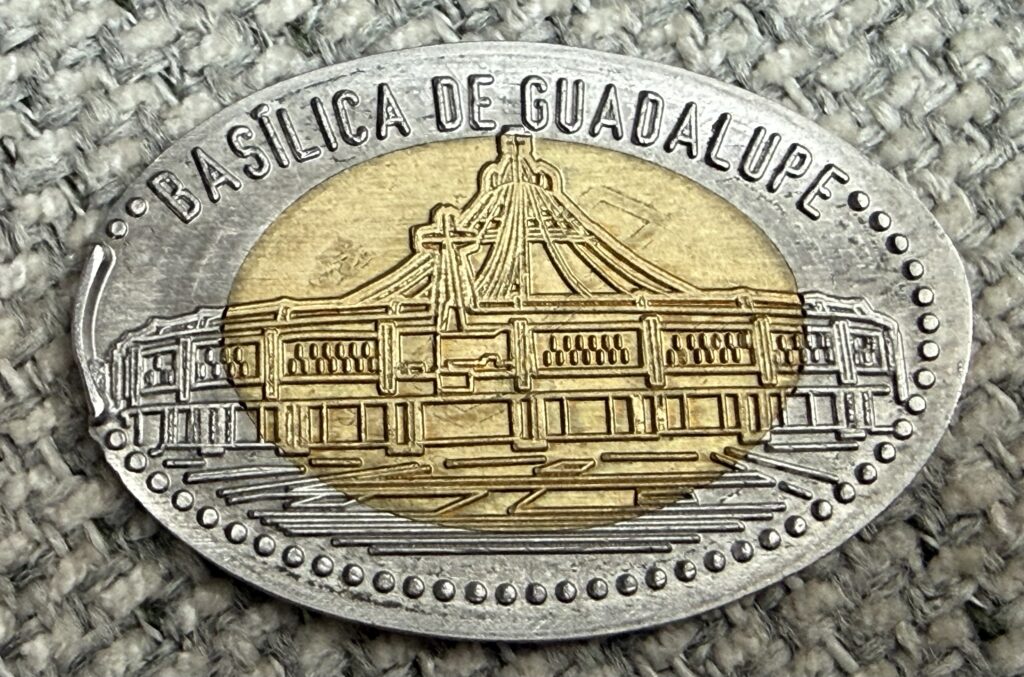 Souvenir Basílica de Guadalupe CDMX | Hecho con Moneda de $1 Peso Mexicano