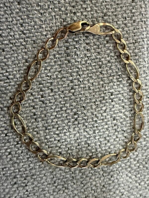 Pulsera Fígaro 3x1 Oro 10K - Image 2