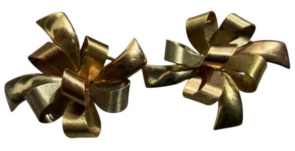 Aretes de oro 14k Moños