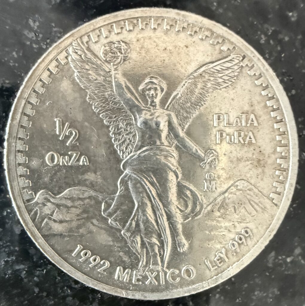 Inicio TodoPrecio.com 50 1/2 Onza Libertad Plata Pura 0.999 Año 1992