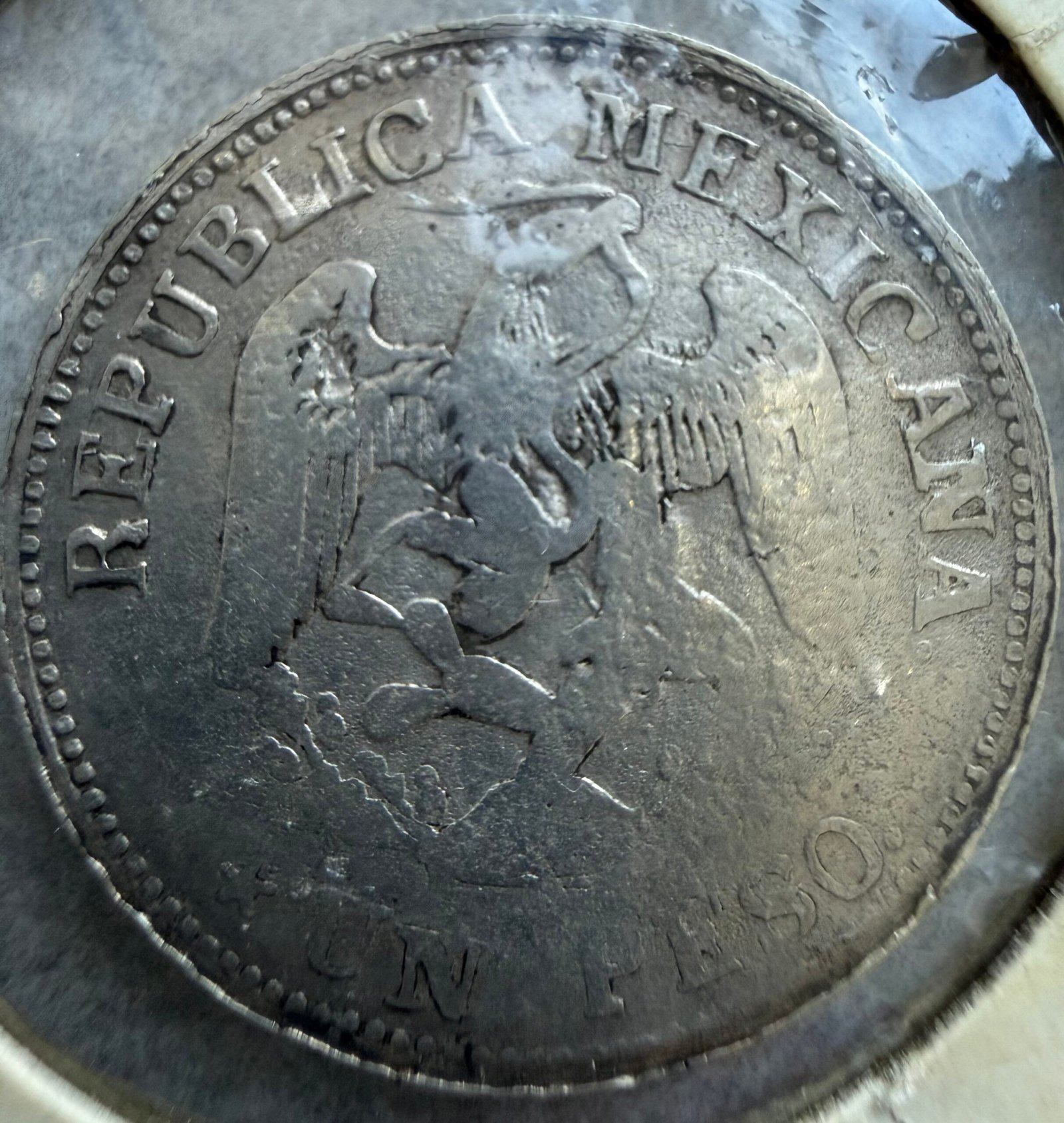 1 Peso Guerrero 1914 Electrum Oro 0,300 | Revolución Mexicana 3 1 Peso Guerrero 1914 Electrum Oro 0,300 | Revolución Mexicana - Image 3