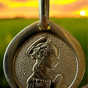 Medalla de Oro 14K Italy La Virgen María en oración “Madonna Orante”