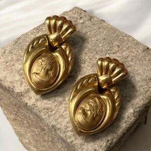 Aretes de Oro 14K • 7.8 g • Diseño Clásico en Relieve