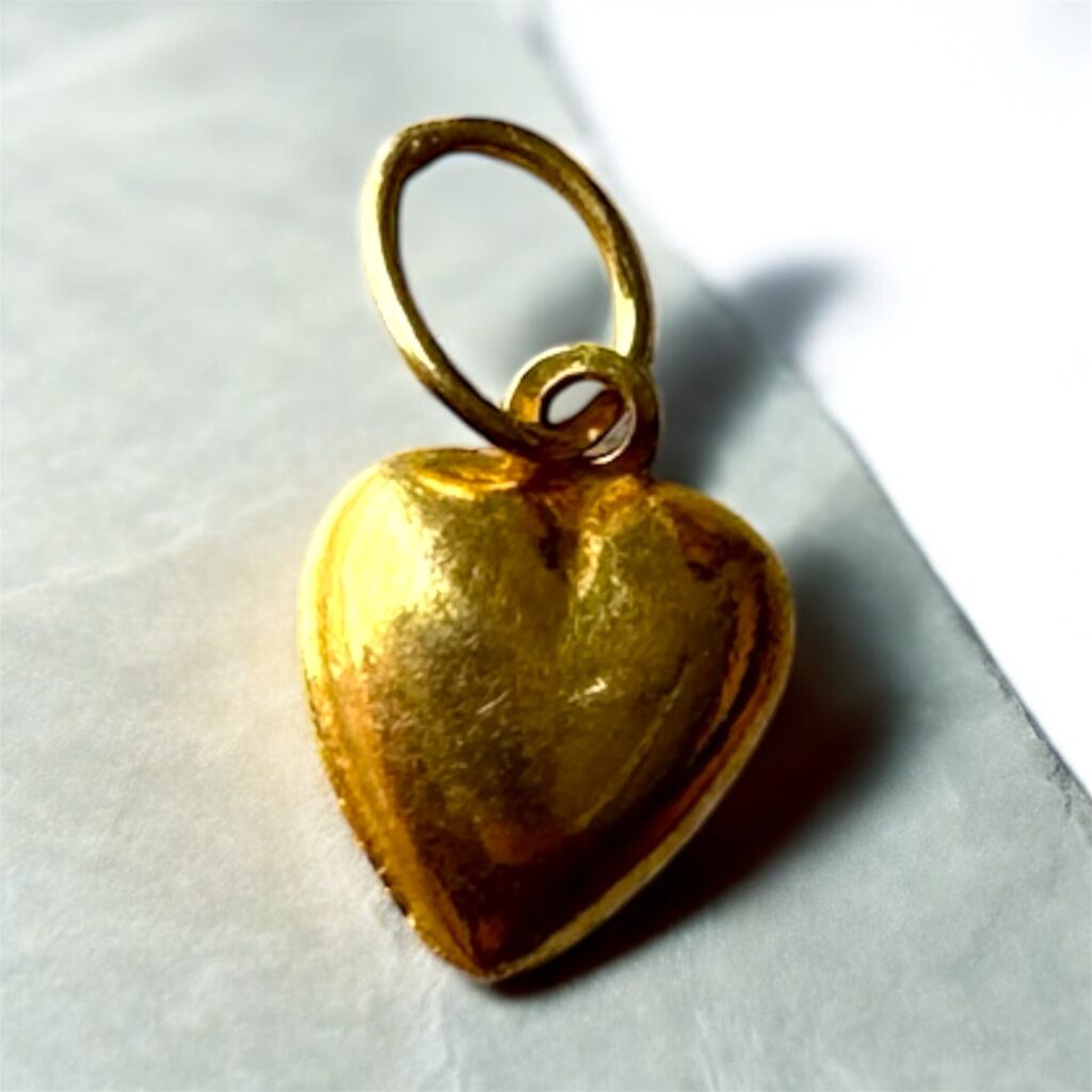 Inicio TodoPrecio.com 18 Charm Oro 14K Corazón Pequeño
