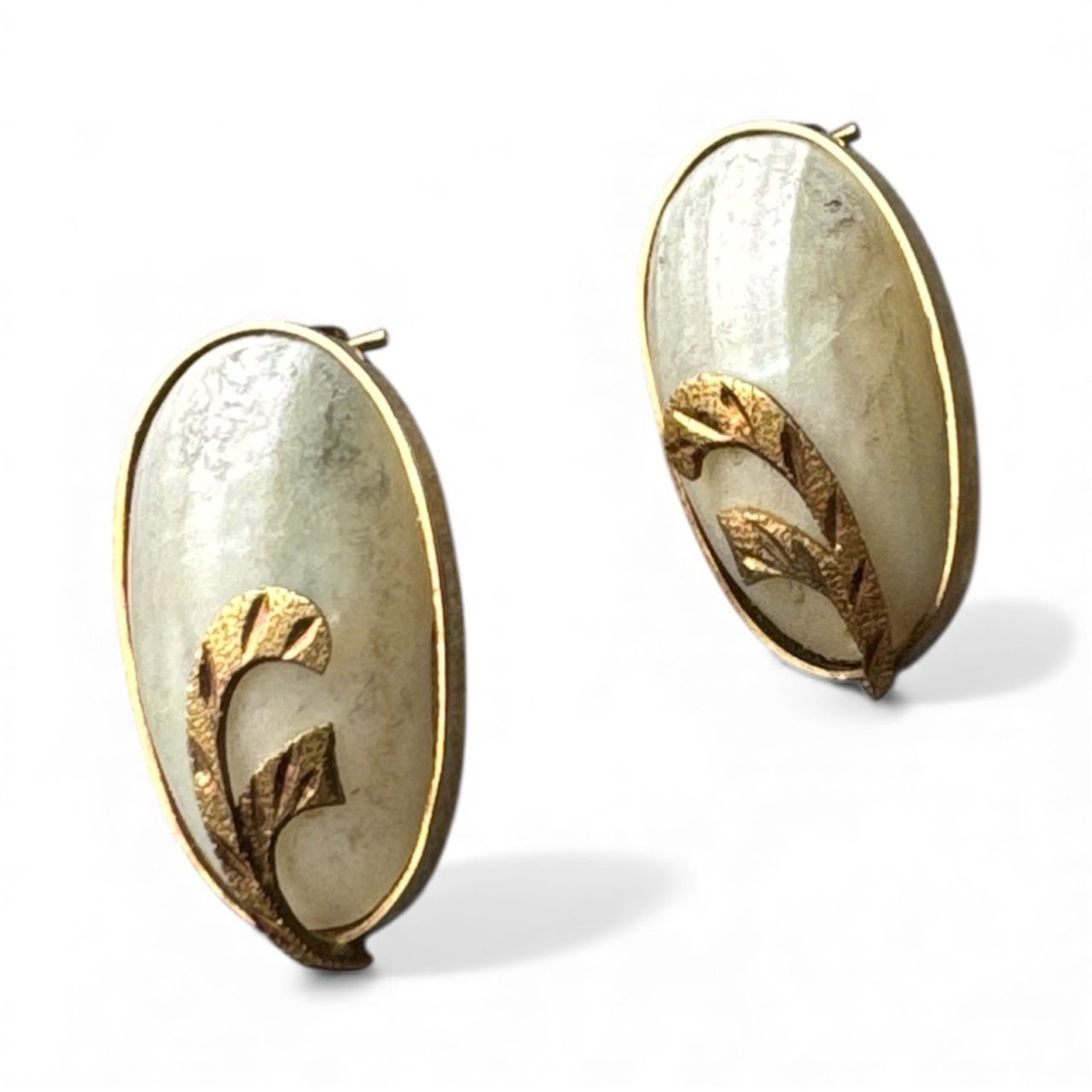 Aretes Ovalados Aperlado | Oro 14k 4 Aretes Ovalados Aperlado | Oro 14k - Image 4