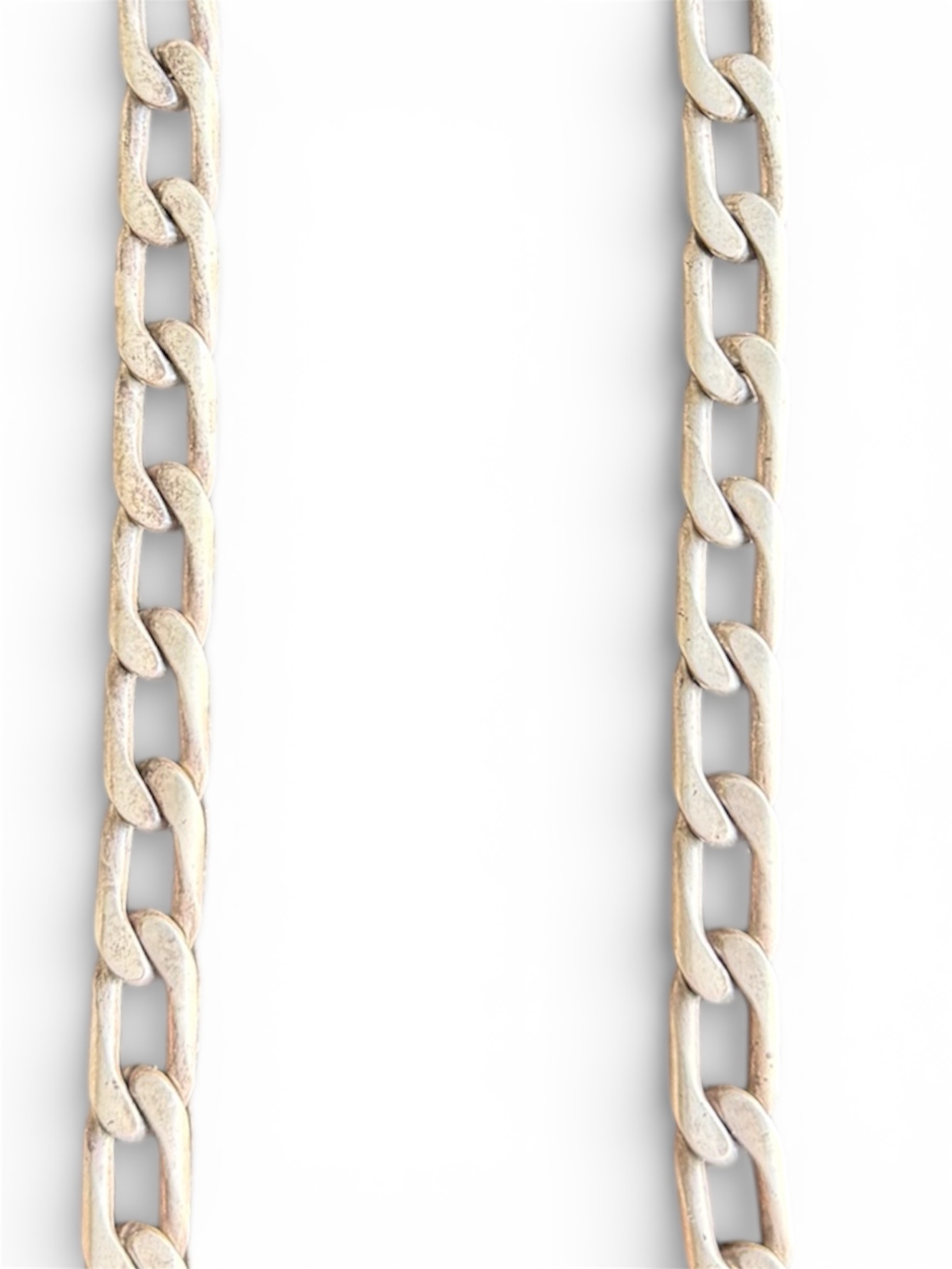 Cadena de Plata .925 Tipo Barbado 66cm x 1cm 136.7 gr 1 Cadena de Plata .925 Tipo Barbado 66cm x 1cm 136.7 gr