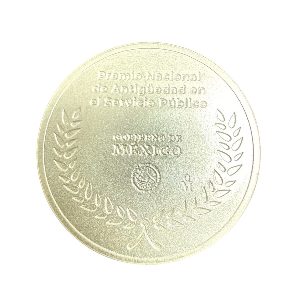 Inicio TodoPrecio.com 23 1/10 Plata .999 Medalla Gobierno de México Mo. Premio Nacional