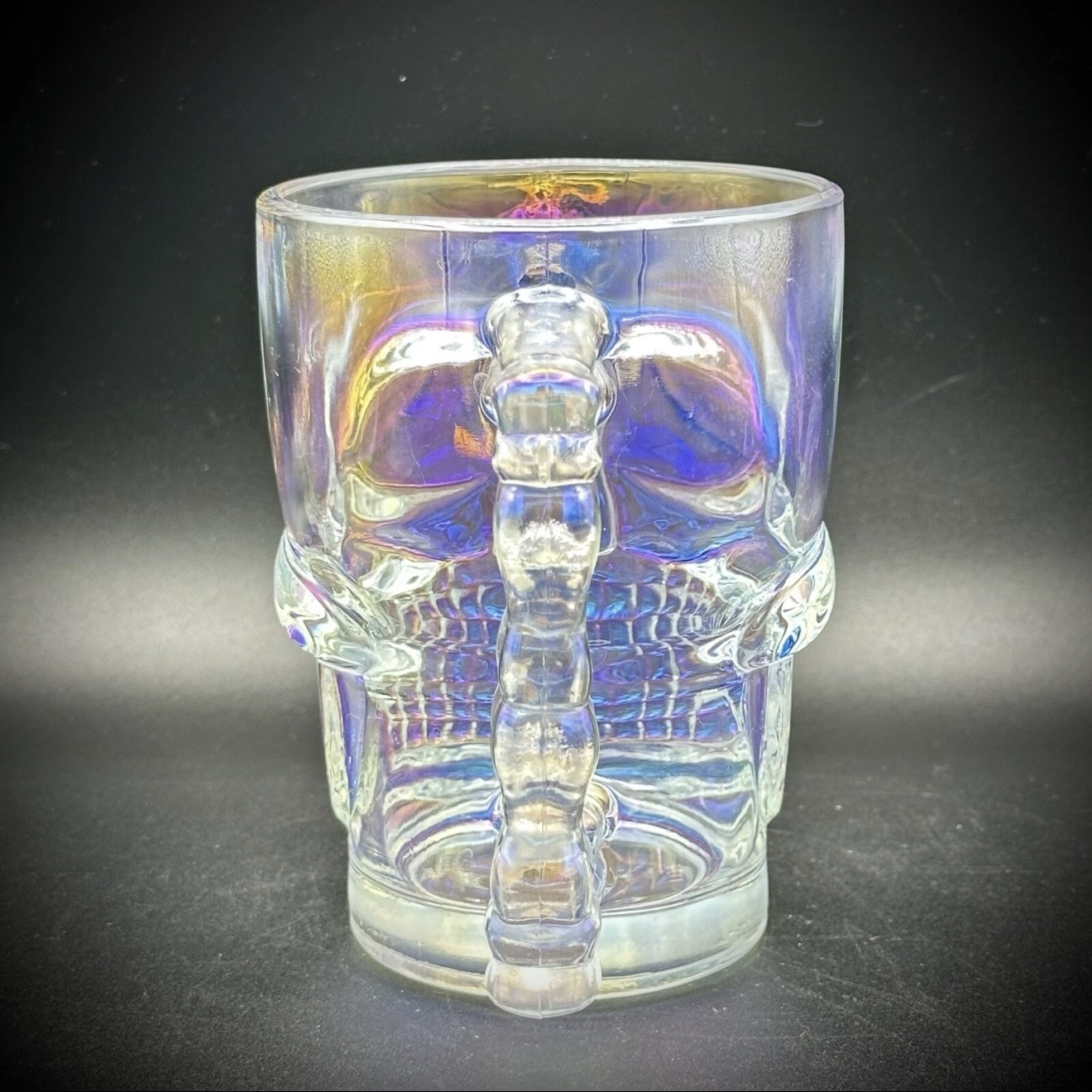 Tarro de Cristal Calavera Iridiscente 500 ml con Asa | Vaso 3D Holográfico Rainbow para Cerveza, Whisky y Cócteles 3 Tarro de Cristal Calavera Iridiscente 500 ml con Asa | Vaso 3D Holográfico Rainbow para Cerveza, Whisky y Cócteles - Image 3