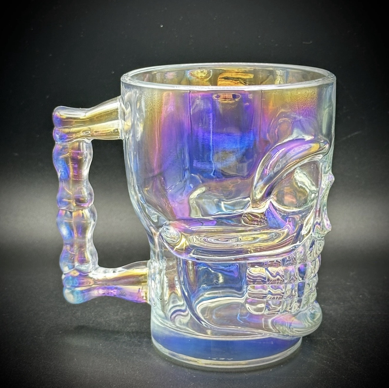 Tarro de Cristal Calavera Iridiscente 500 ml con Asa | Vaso 3D Holográfico Rainbow para Cerveza, Whisky y Cócteles 4 Tarro de Cristal Calavera Iridiscente 500 ml con Asa | Vaso 3D Holográfico Rainbow para Cerveza, Whisky y Cócteles - Image 4
