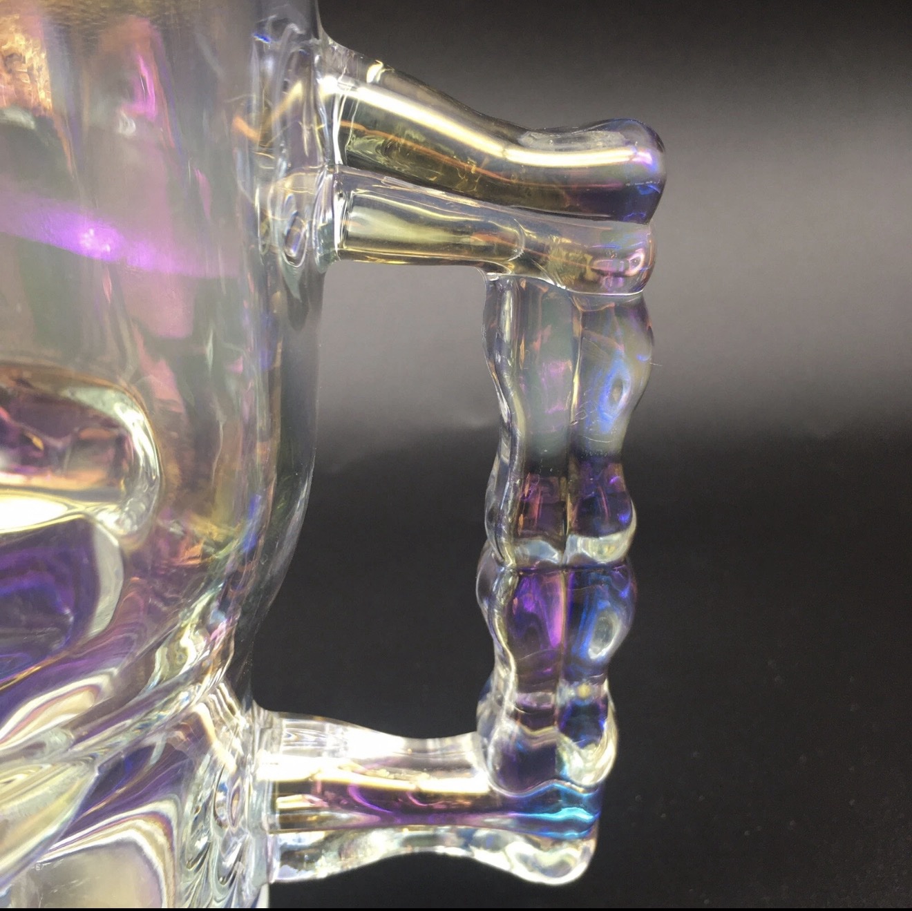 Tarro de Cristal Calavera Iridiscente 500 ml con Asa | Vaso 3D Holográfico Rainbow para Cerveza, Whisky y Cócteles 9 Tarro de Cristal Calavera Iridiscente 500 ml con Asa | Vaso 3D Holográfico Rainbow para Cerveza, Whisky y Cócteles - Image 9