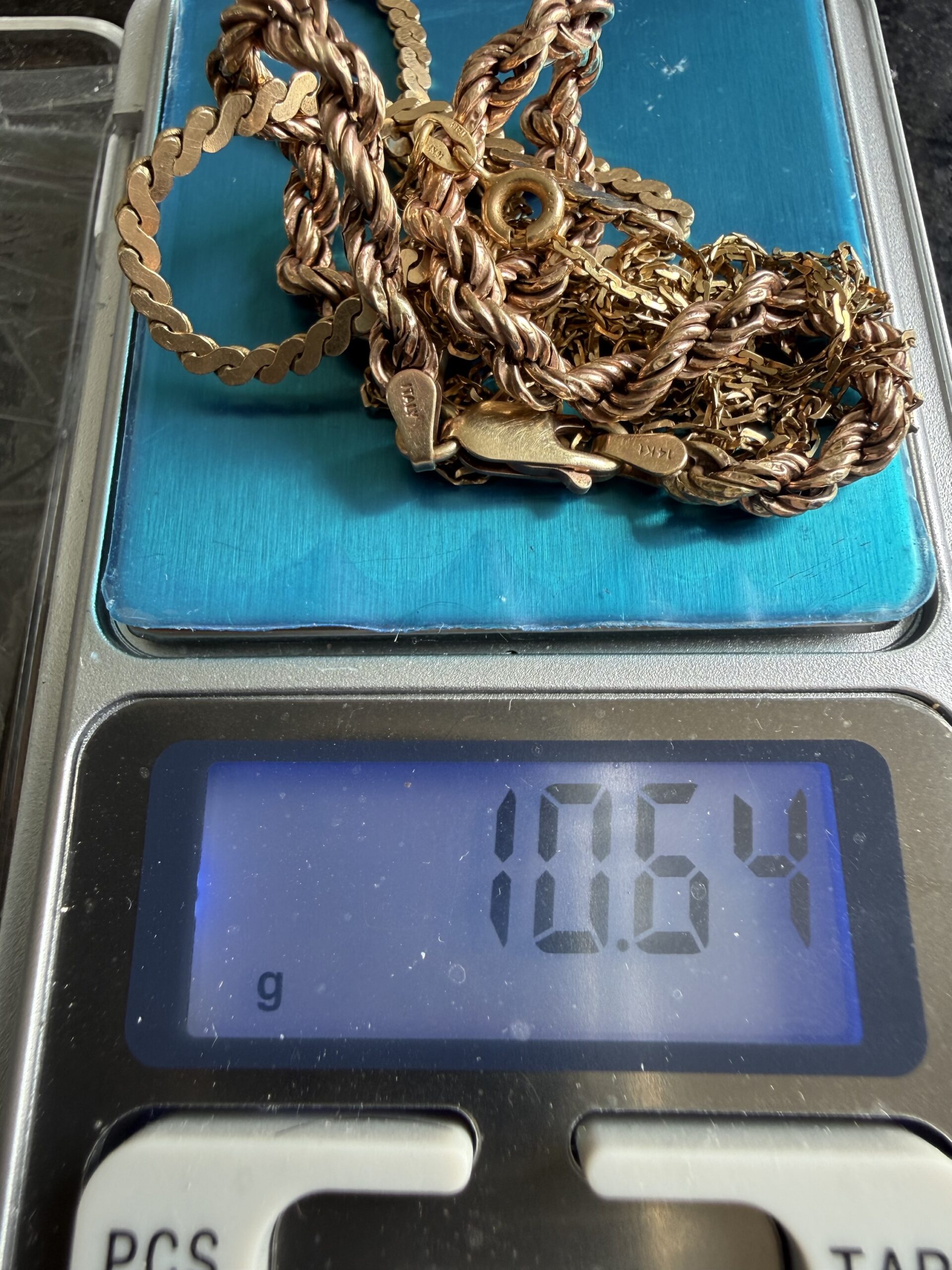 Lote Mixto de Oro 14K 10.64 g | Piezas y Pedacería | Precio del oro en mercado 2 Lote Mixto de Oro 14K 10.64 g | Piezas y Pedacería | Precio del oro en mercado - Image 2