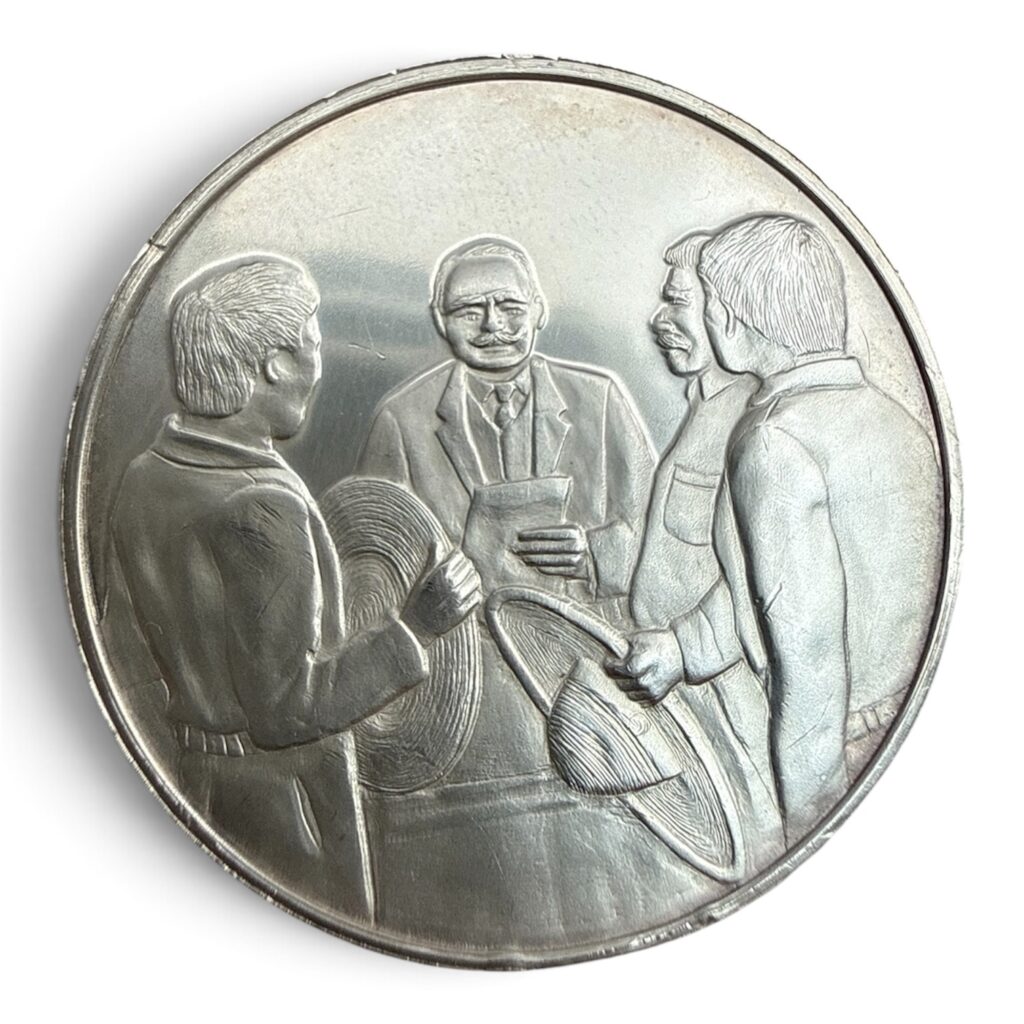 Inicio TodoPrecio.com 8 Medalla Plata .925 La Política Agraria de Álvaro Obregón