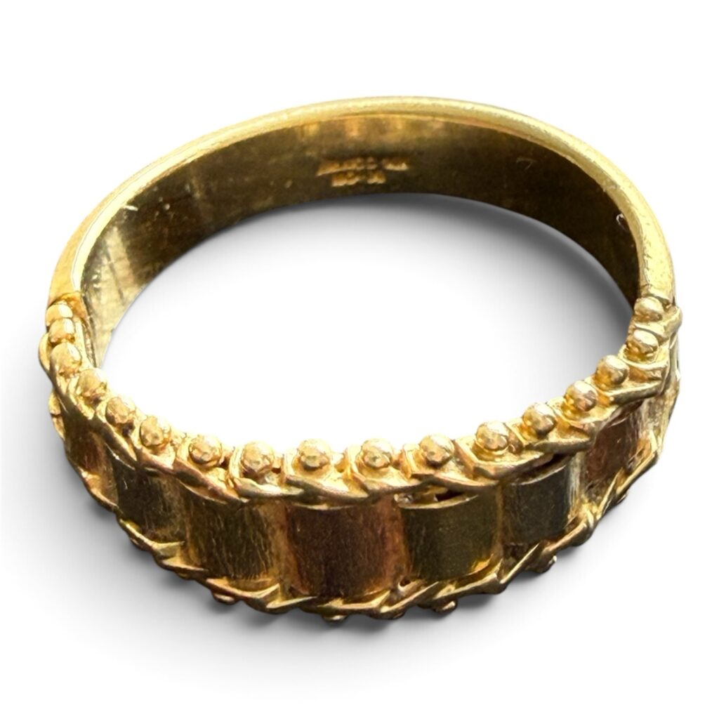 Inicio TodoPrecio.com 7 Anillo de Oro 14K Talla #7 | 3.45 g