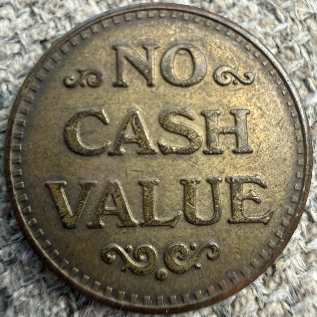 Inicio TodoPrecio.com 3 Ficha Vintage de Arcade No Cash Value – Diseño Águila y Estrellas