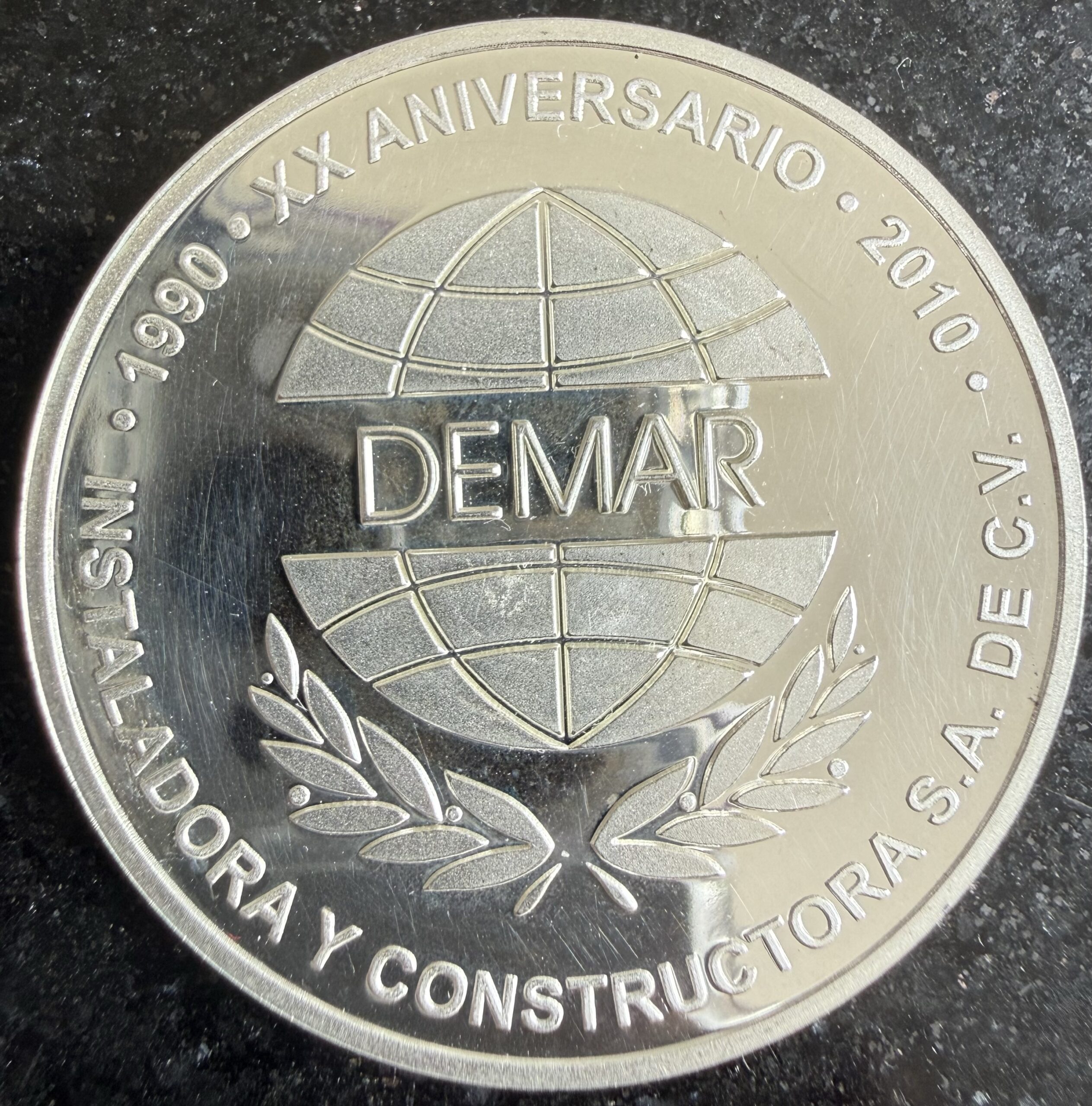 1 Oz. Plata 999 2010 DEMAR Industria Petrolera Mo. 2 1 Oz. Plata 999 2010 DEMAR Industria Petrolera Mo. - Image 2