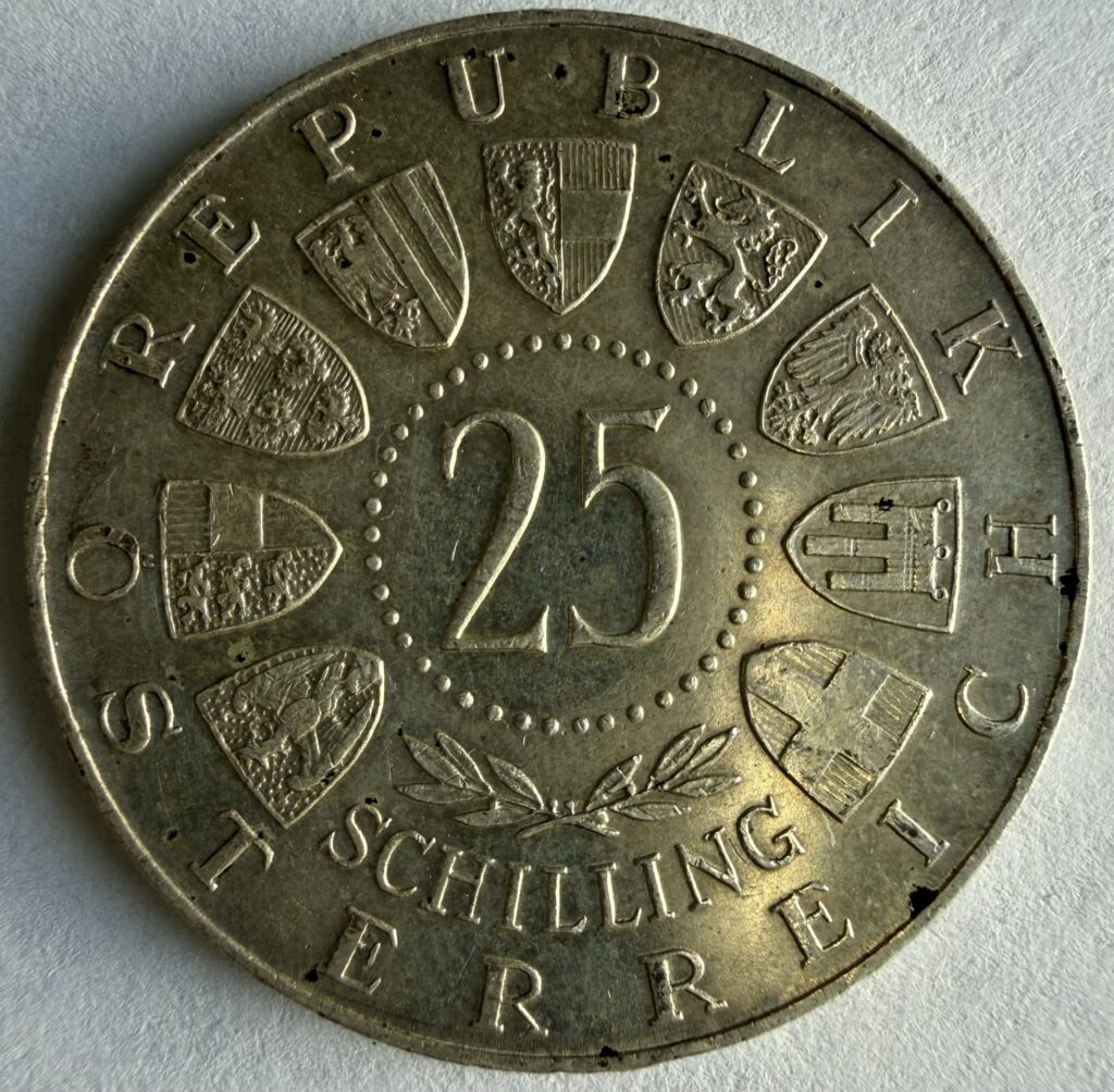 Inicio TodoPrecio.com 3 25 Chelines 80º Aniversario Plata - Basílica de Mariazell · 1957 | Austria